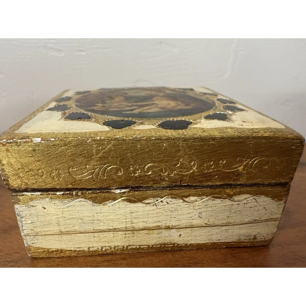 Vintage Handmade in Italy Gold Leaf Wood Trinket Jewelry Box Florentine